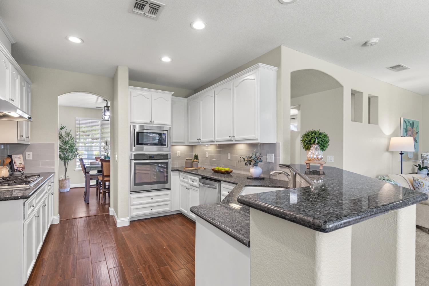 1447 Haven St, Oakdale, CA 95361