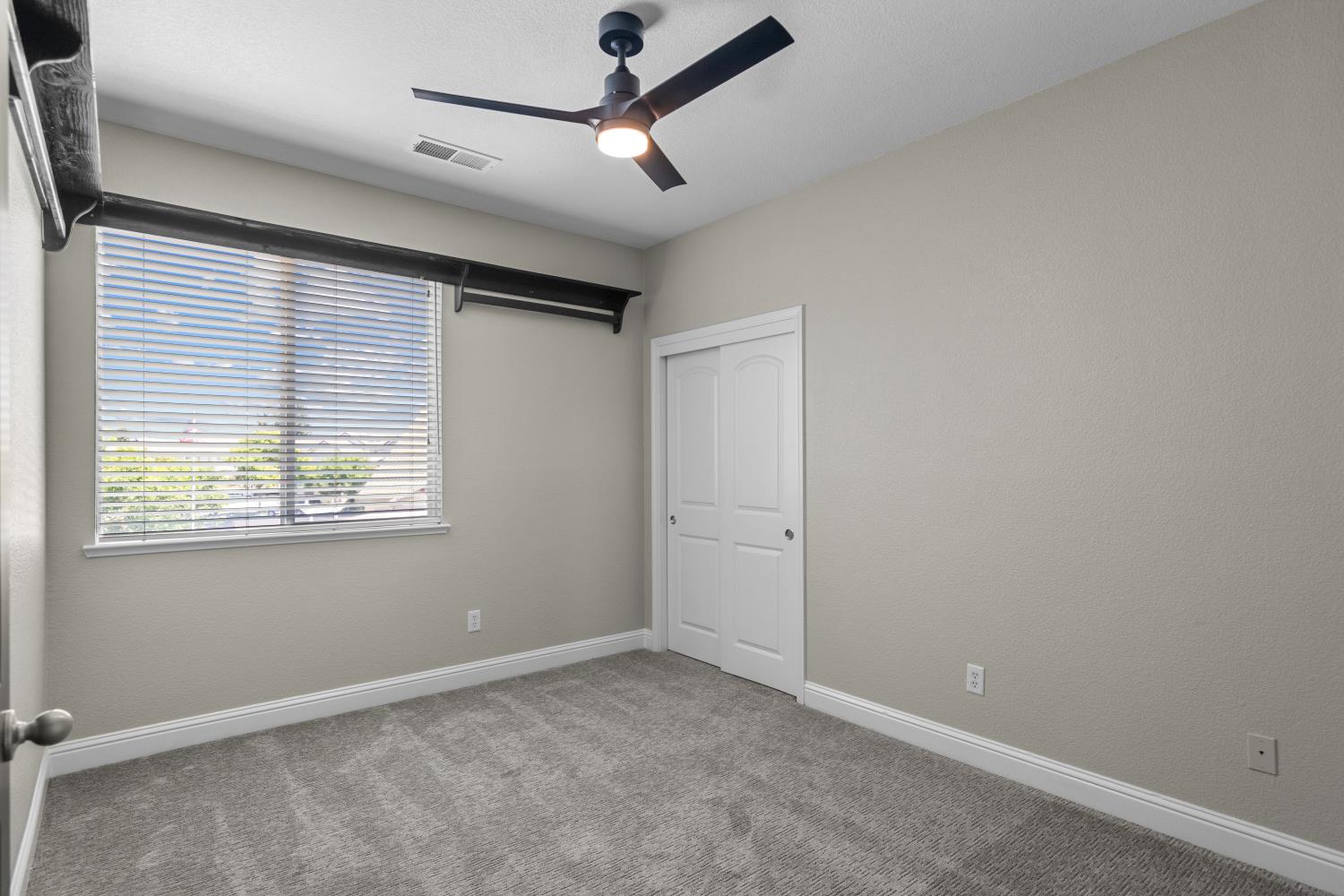 1447 Haven St, Oakdale, CA 95361
