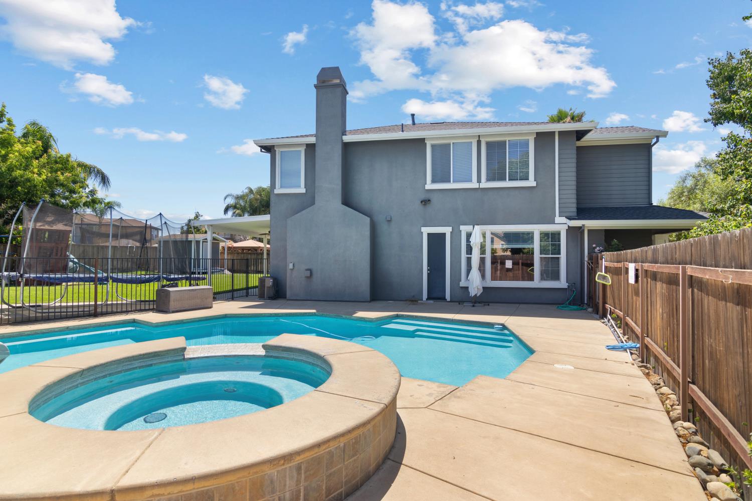 1447 Haven St, Oakdale, CA 95361