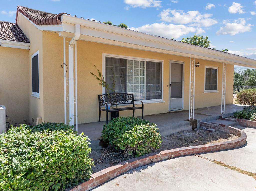 906 Hoyer Rd, Newman, CA 95360