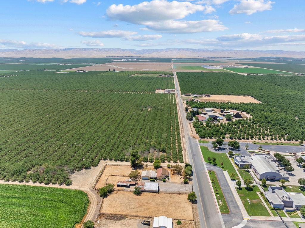 906 Hoyer Rd, Newman, CA 95360