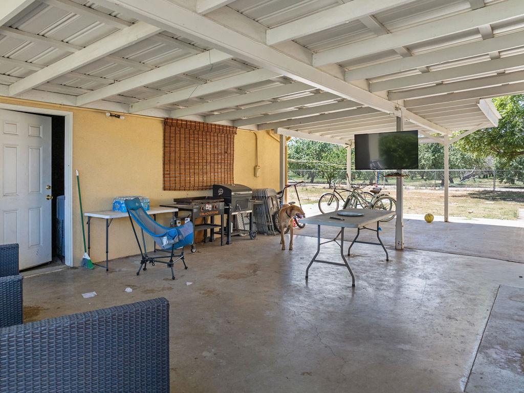906 Hoyer Rd, Newman, CA 95360