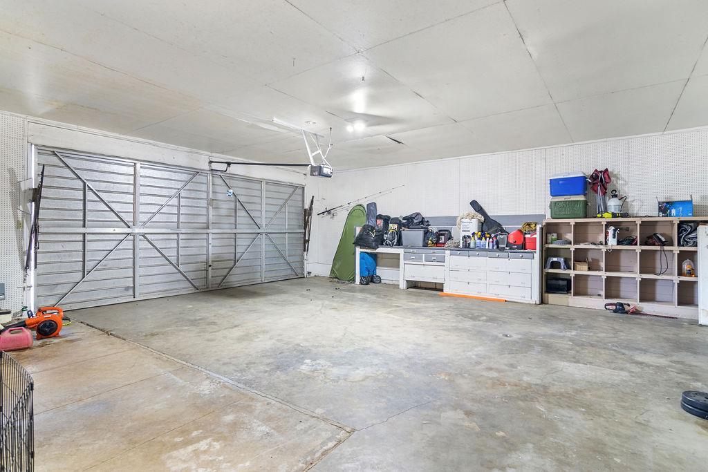 906 Hoyer Rd, Newman, CA 95360