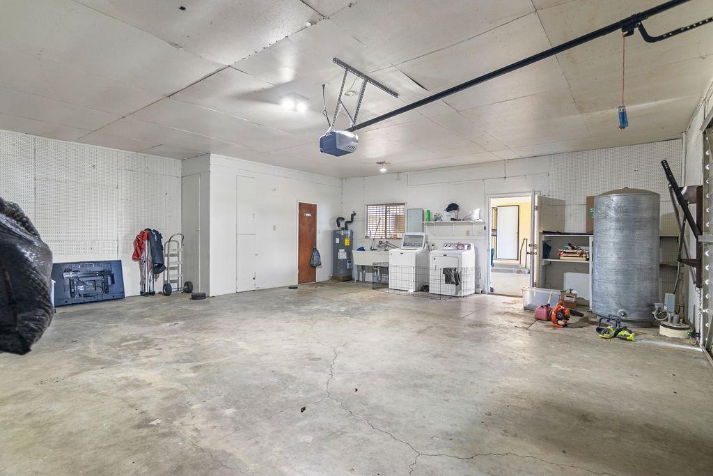 906 Hoyer Rd, Newman, CA 95360