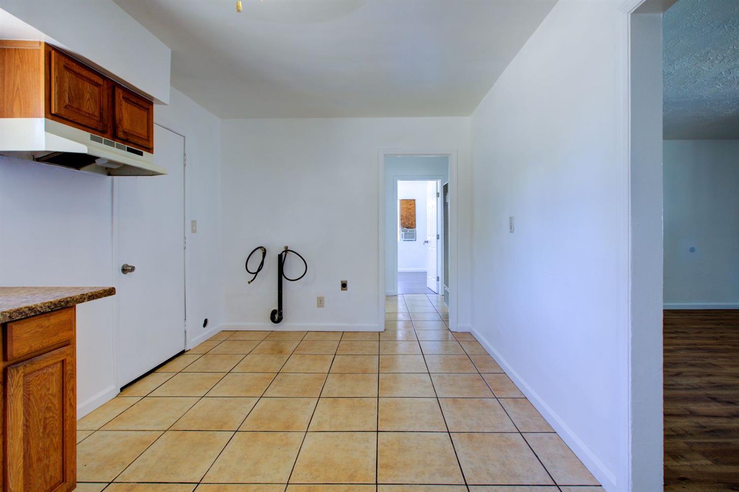 2354 Lambert St, Modesto, CA 95354
