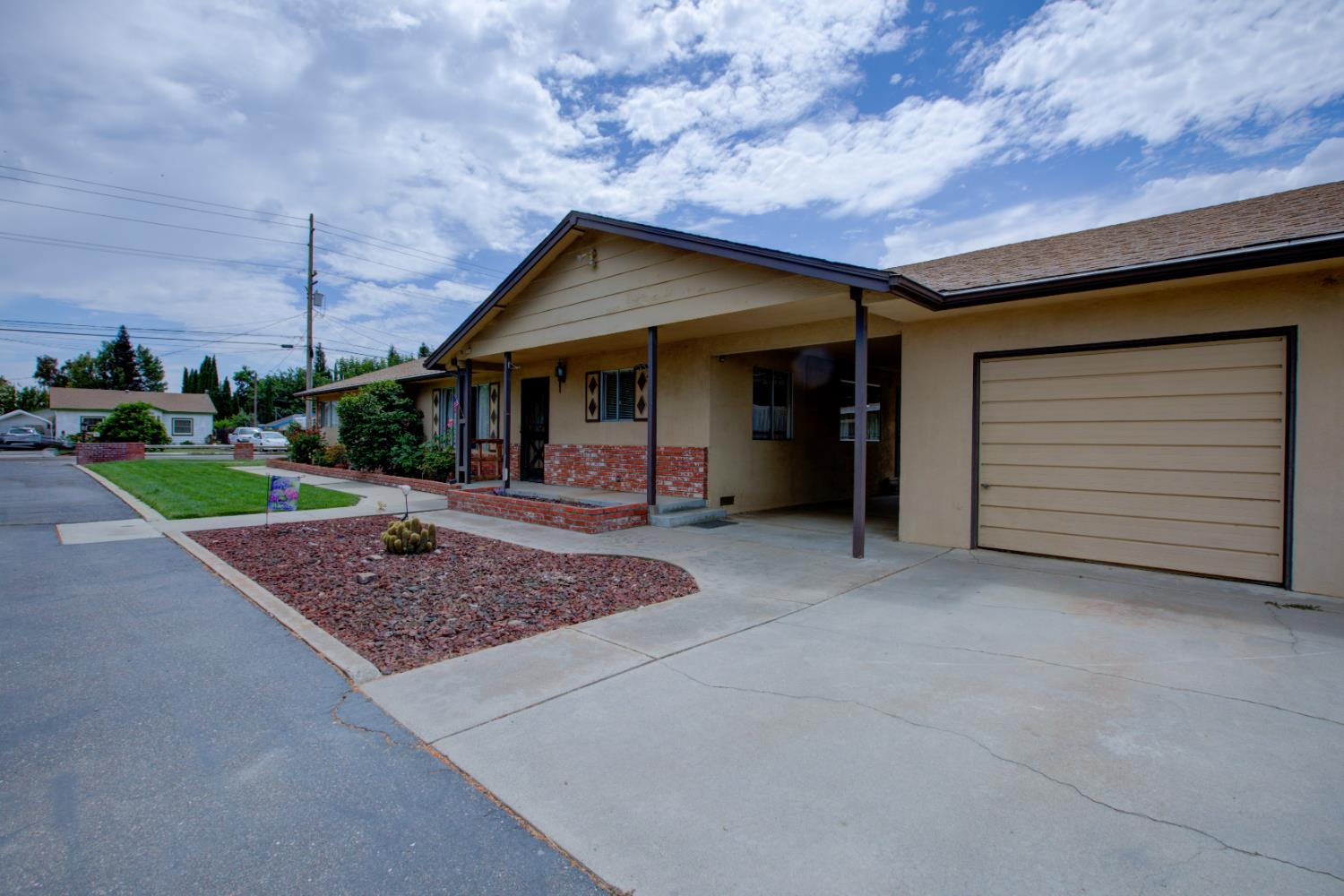 1729 Beverly Dr, Modesto, CA 95358