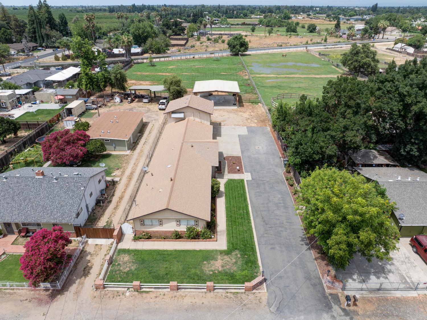 1729 Beverly Dr, Modesto, CA 95358