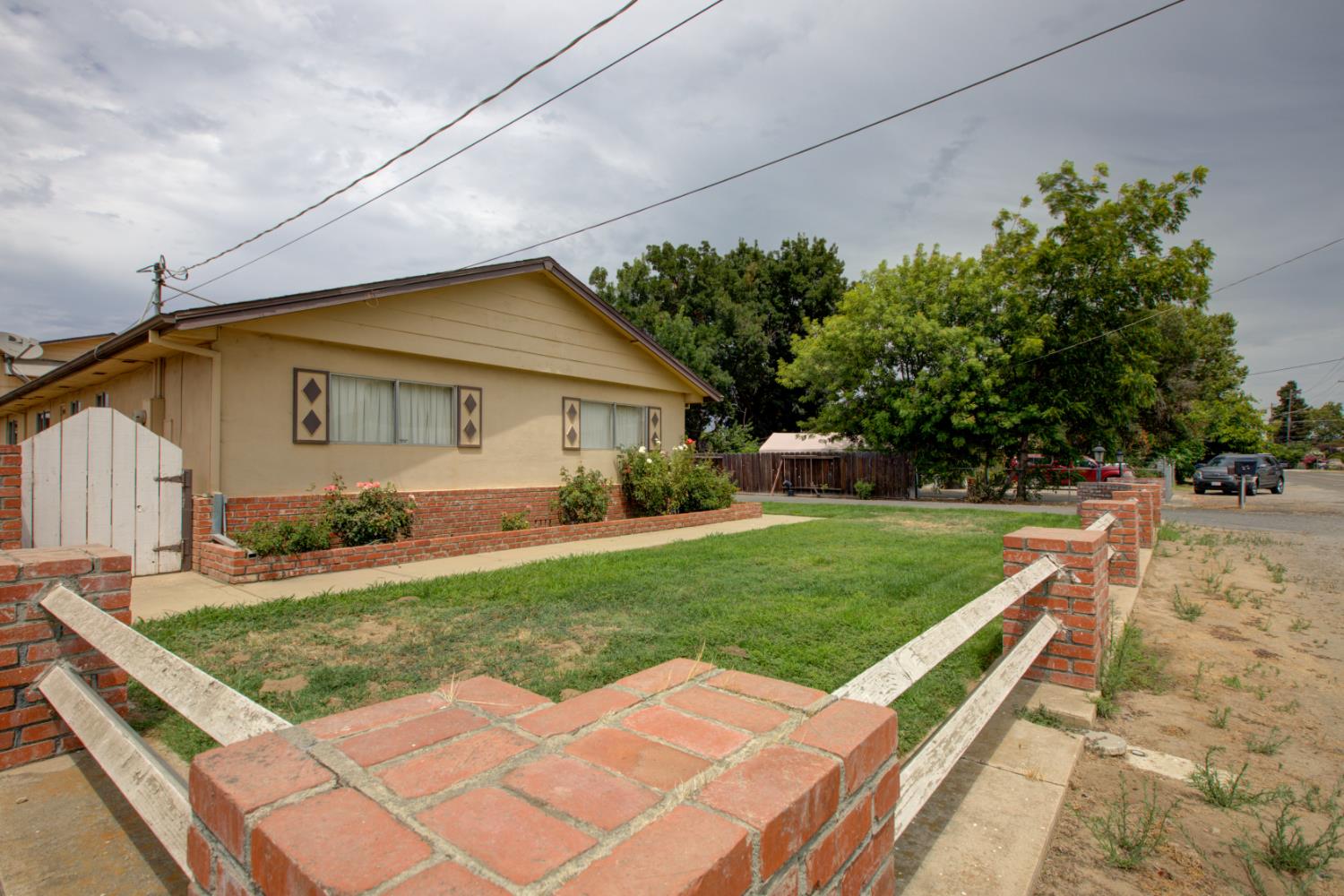 1729 Beverly Dr, Modesto, CA 95358