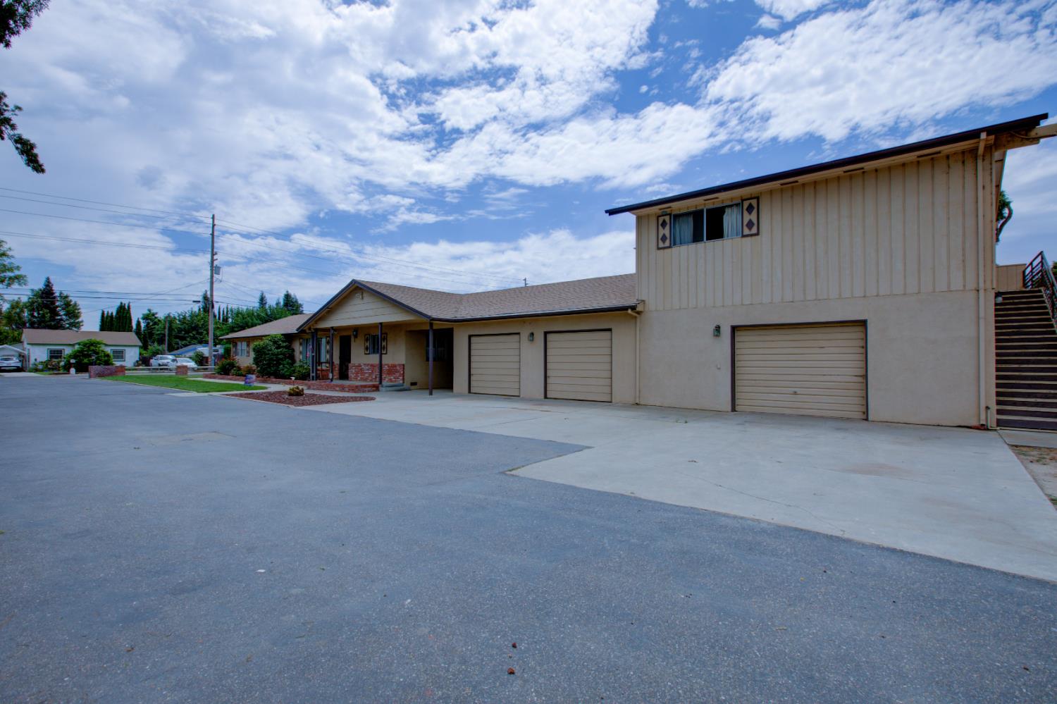 1729 Beverly Dr, Modesto, CA 95358