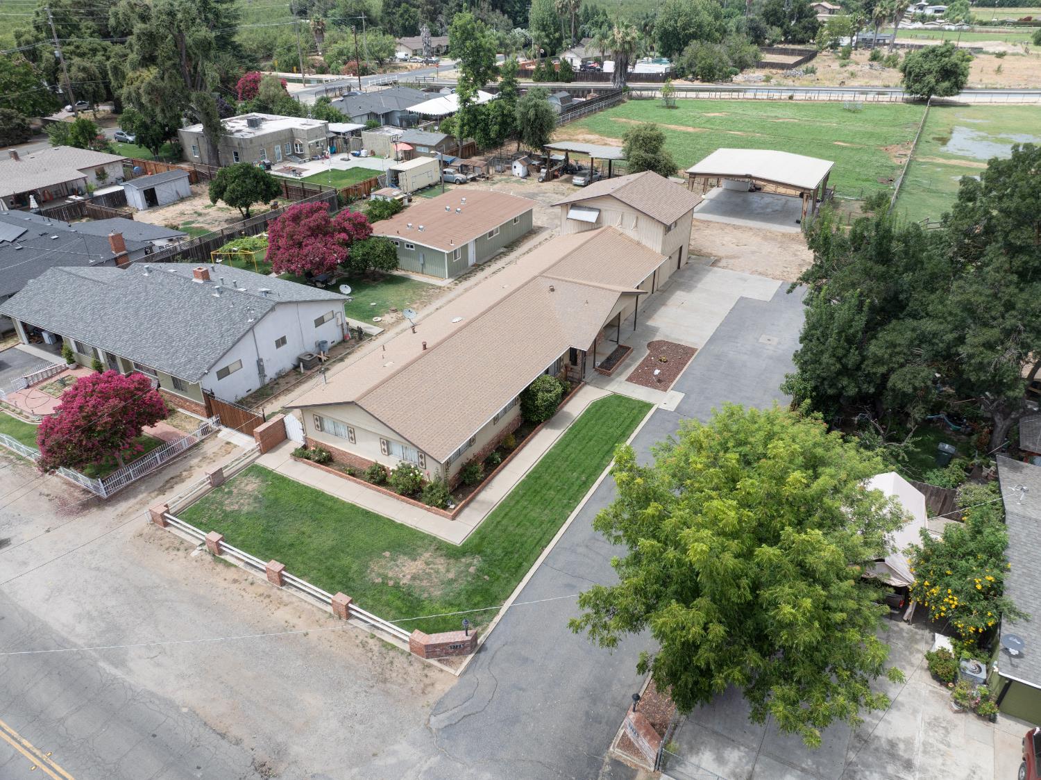 1729 Beverly Dr, Modesto, CA 95358
