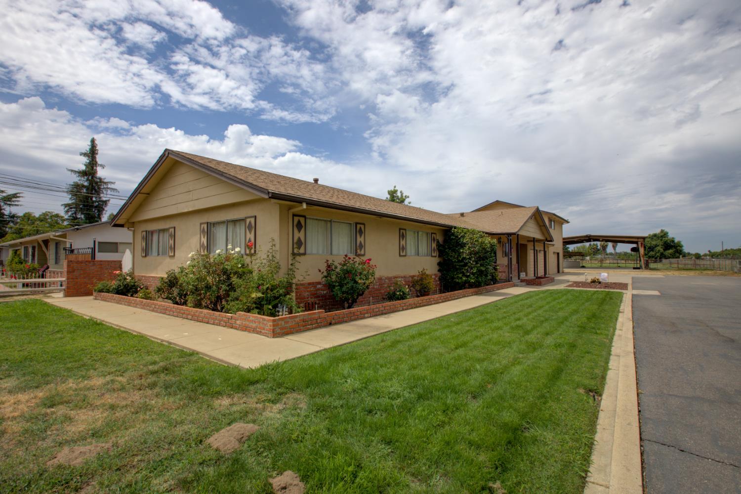 1729 Beverly Dr, Modesto, CA 95358