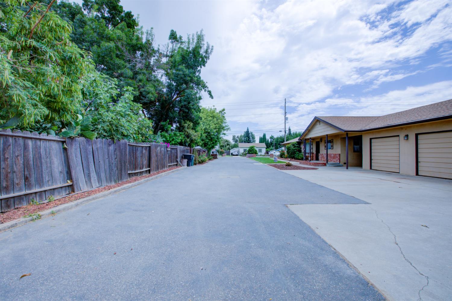 1729 Beverly Dr, Modesto, CA 95358