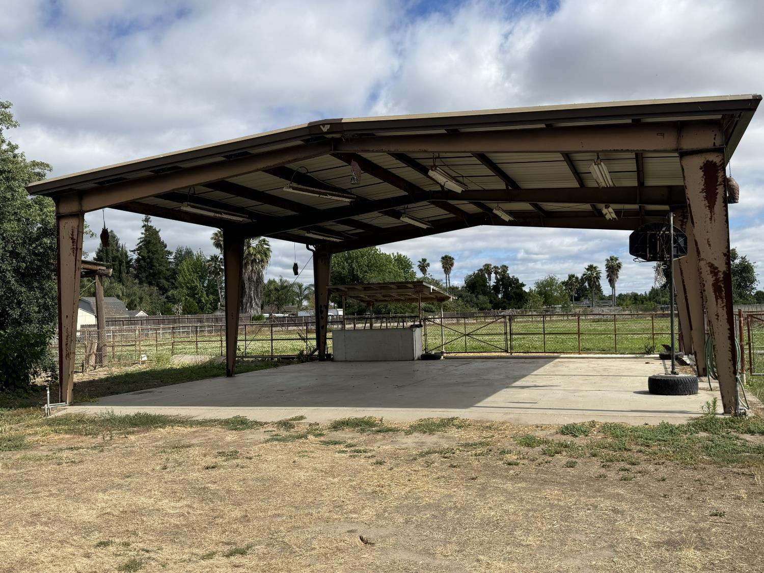 1729 Beverly Dr, Modesto, CA 95358