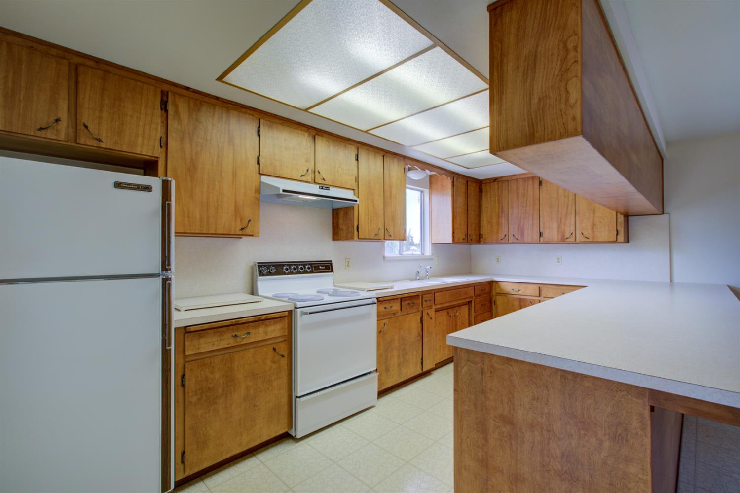 1729 Beverly Dr, Modesto, CA 95358