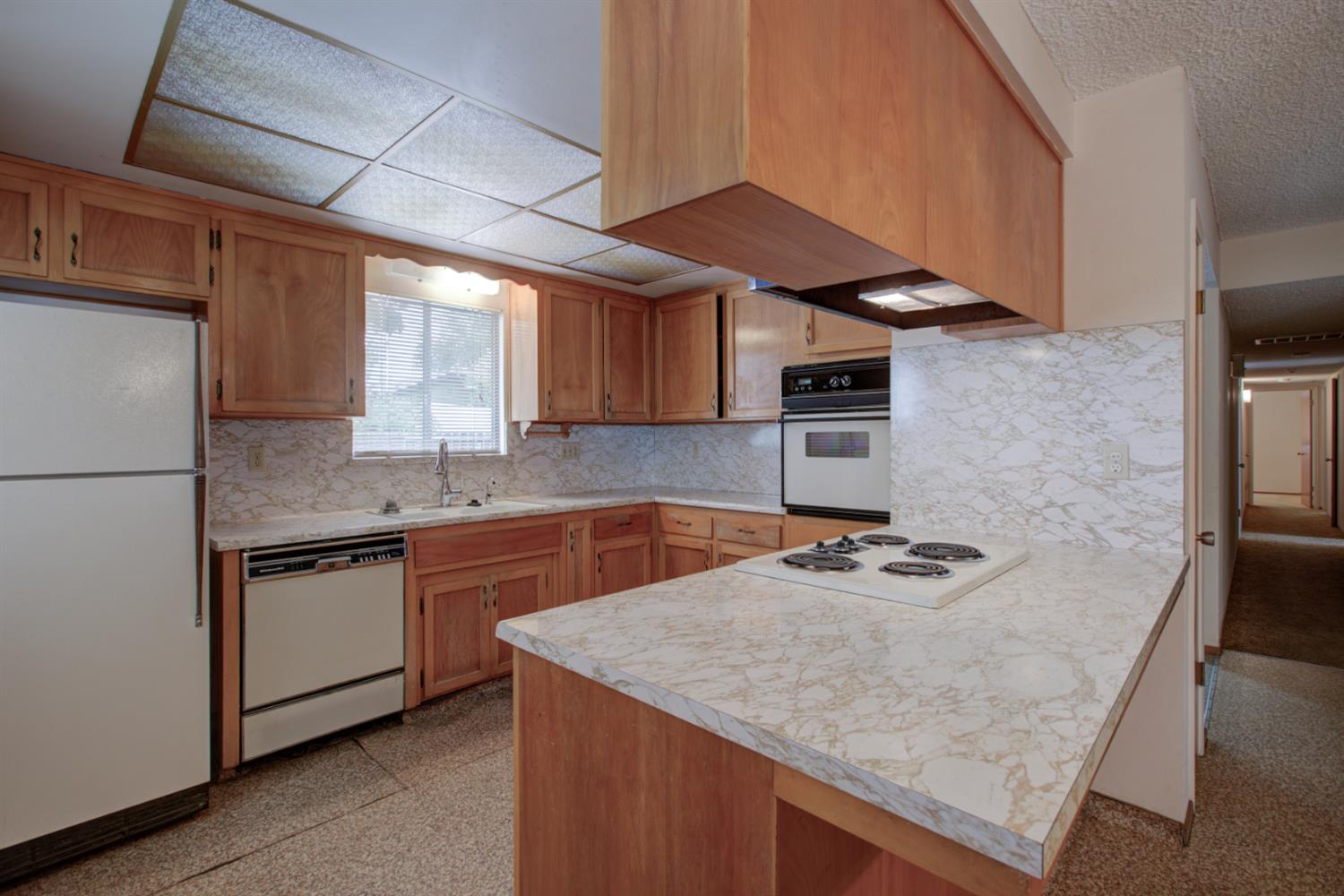1729 Beverly Dr, Modesto, CA 95358