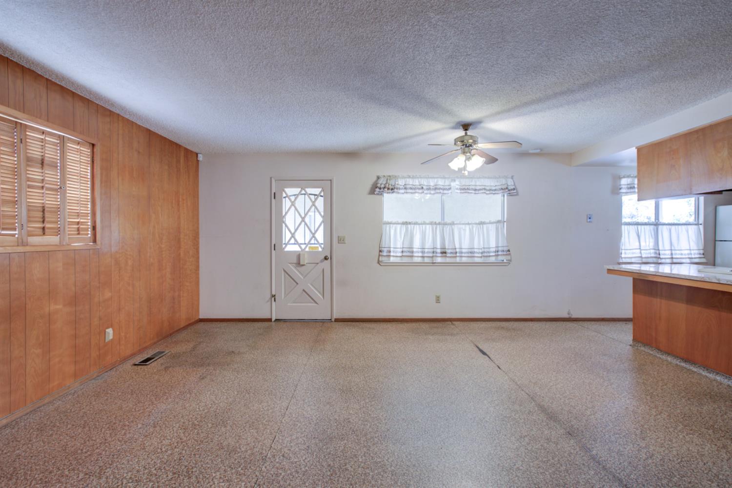 1729 Beverly Dr, Modesto, CA 95358
