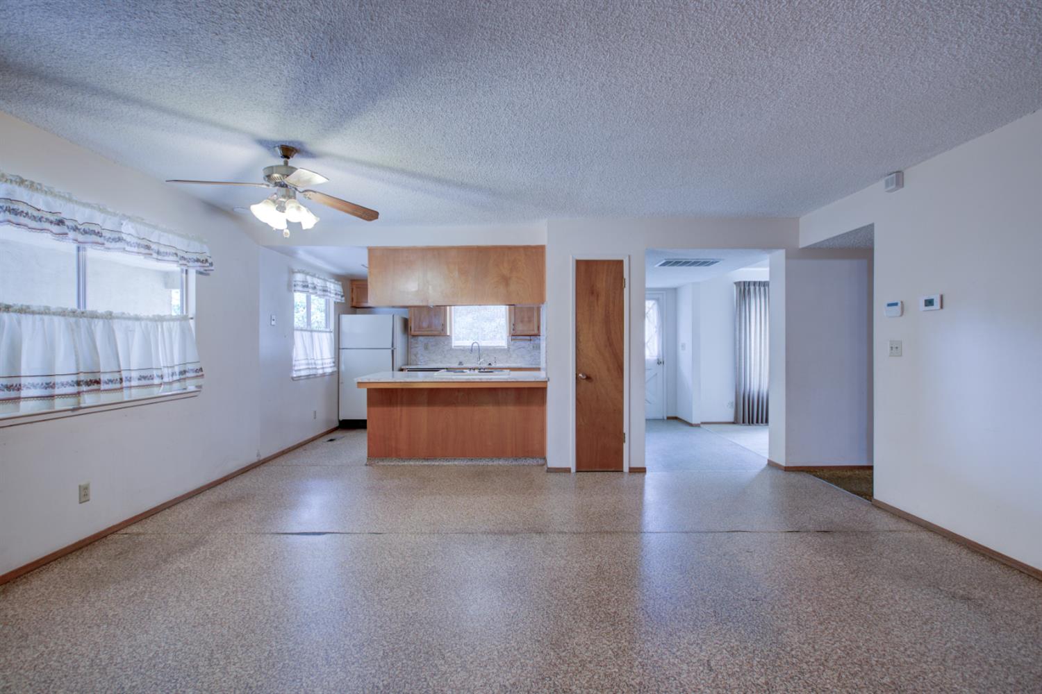 1729 Beverly Dr, Modesto, CA 95358