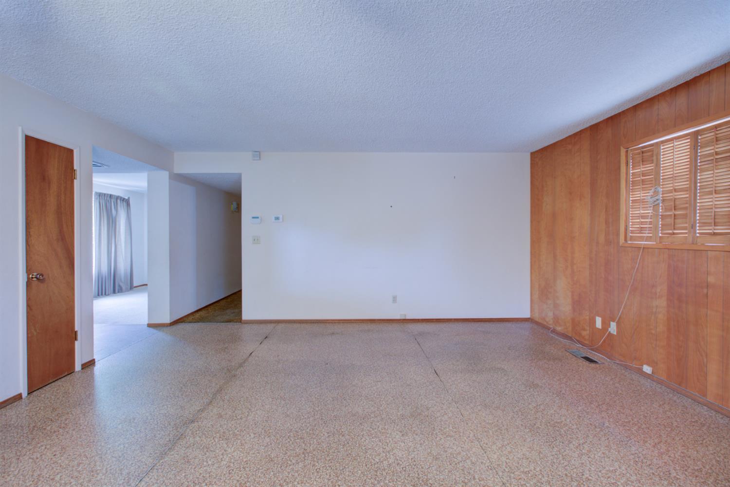 1729 Beverly Dr, Modesto, CA 95358