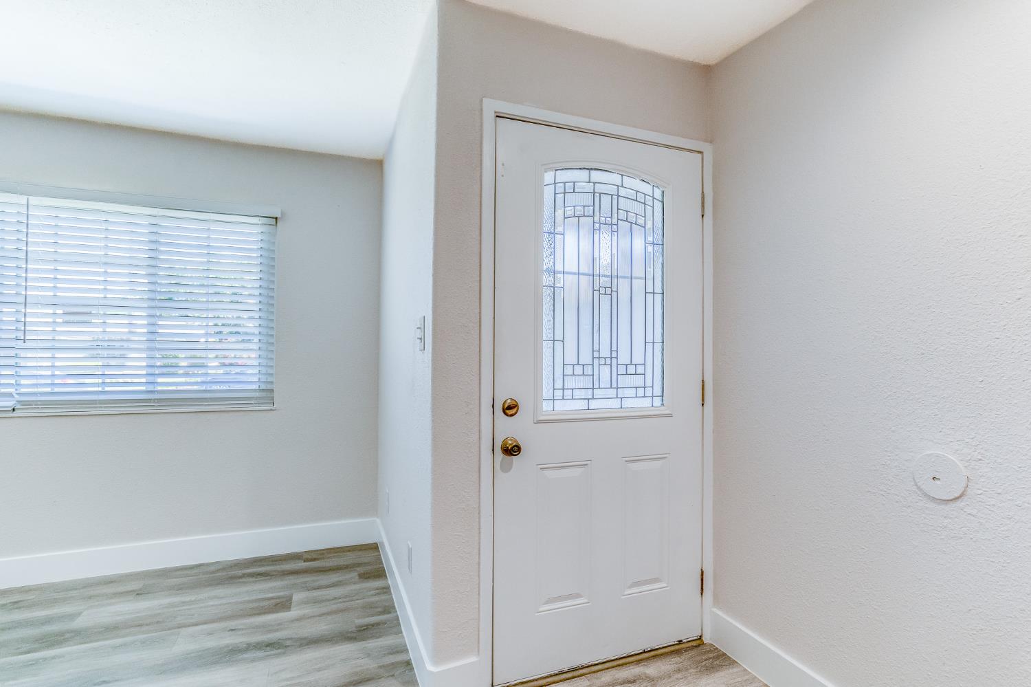 430 Eva Dr, Manteca, CA 95336