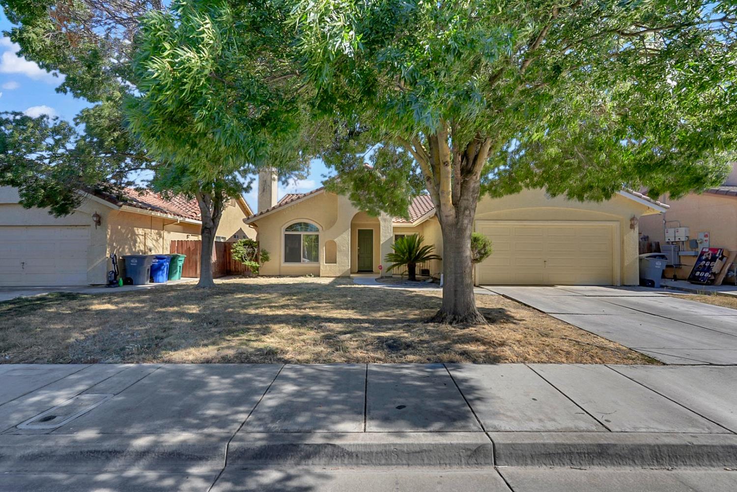 528 Burgundy St, Los Banos, CA 93635