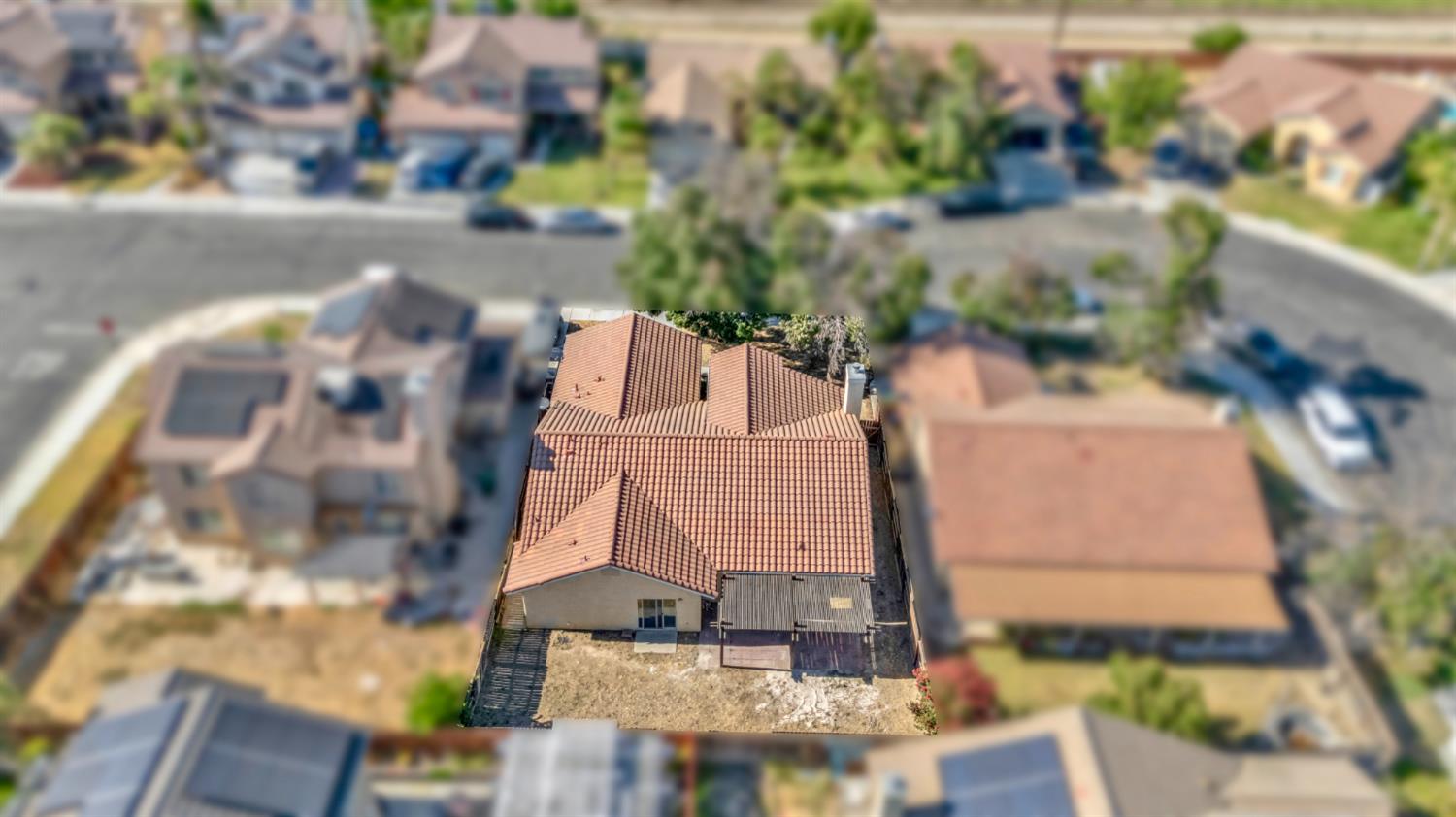 528 Burgundy St, Los Banos, CA 93635