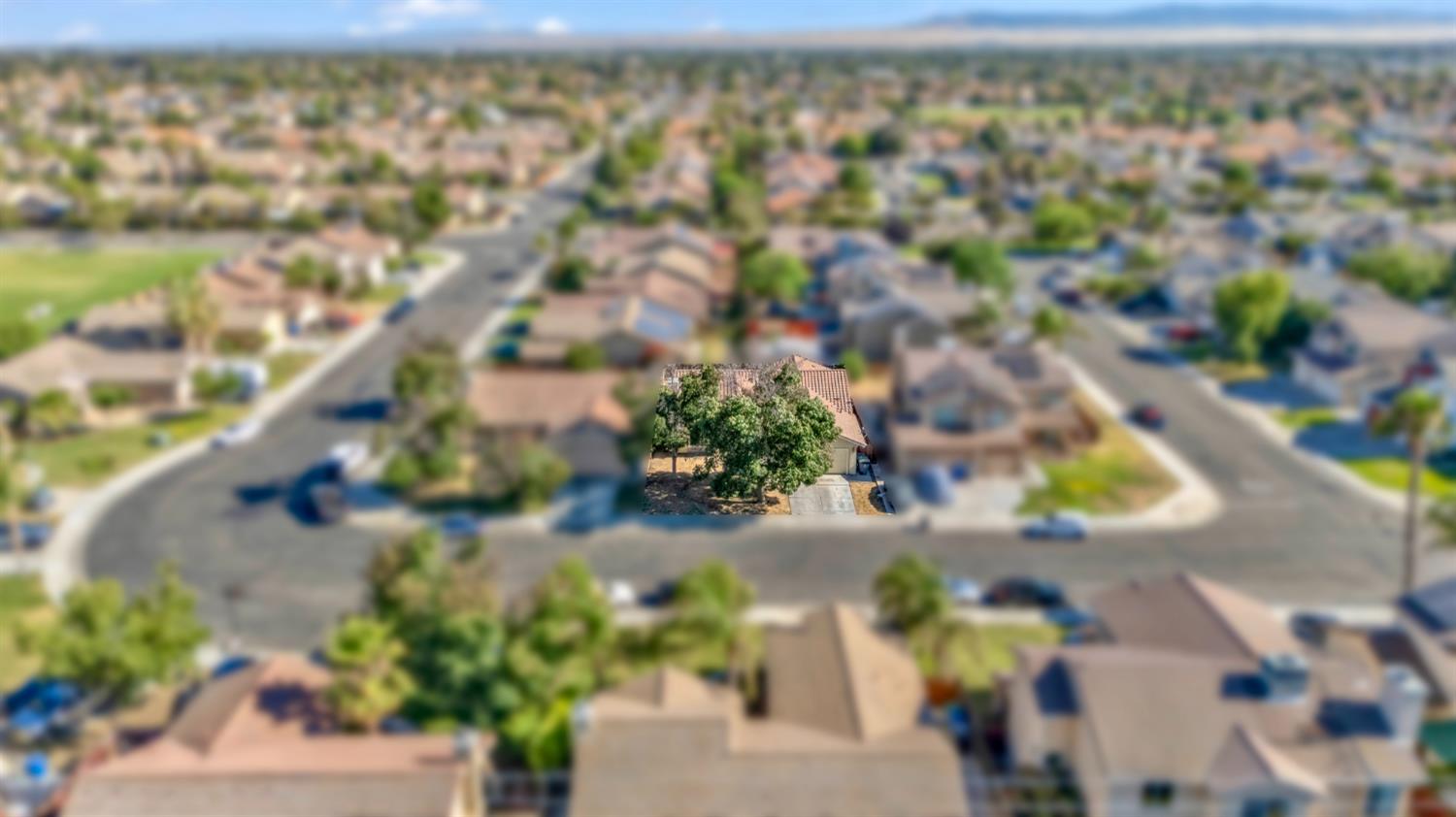 528 Burgundy St, Los Banos, CA 93635