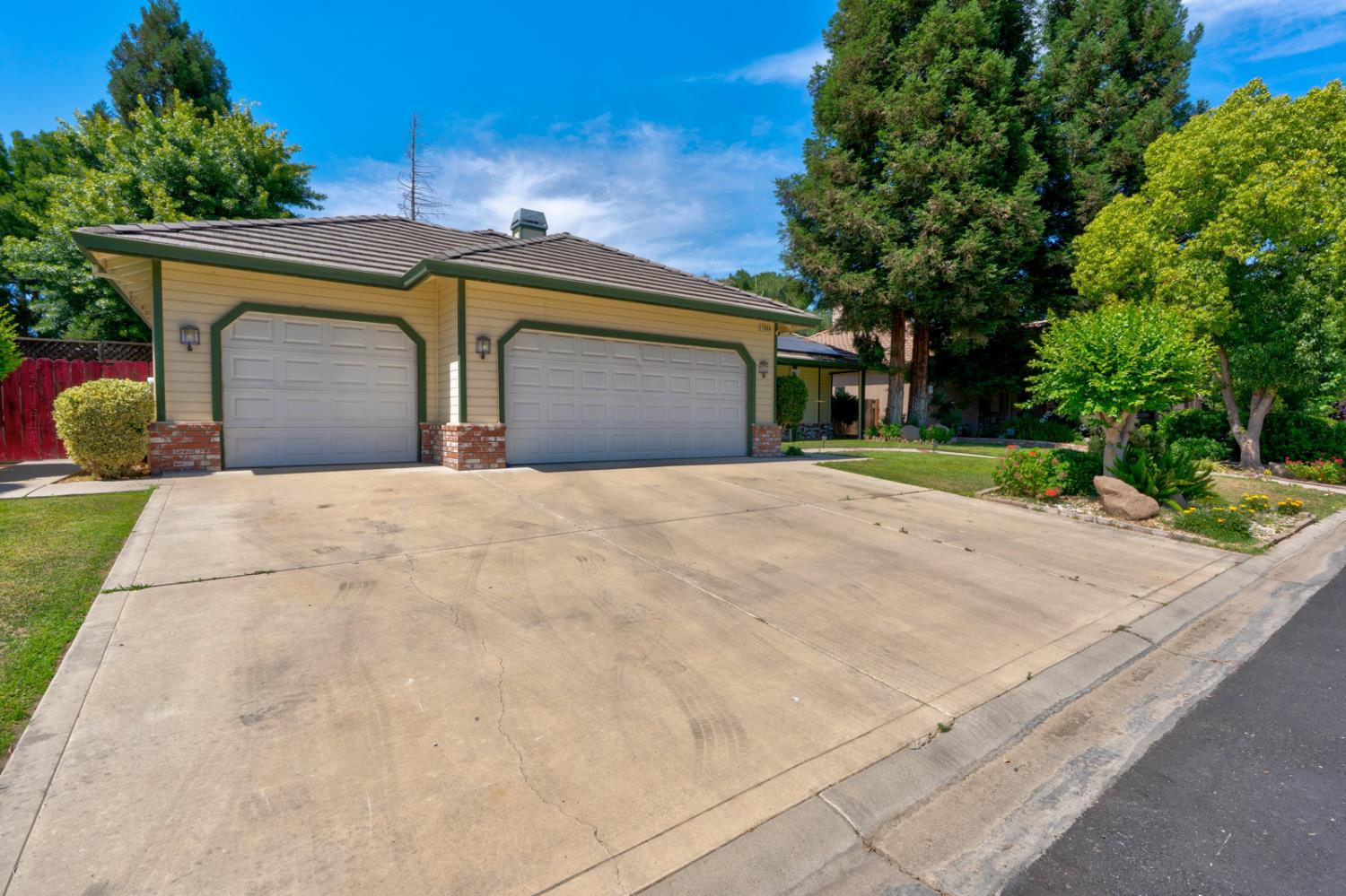 7090 Emerald St, Chowchilla, CA 93610