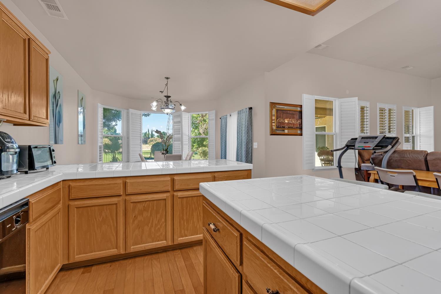 7090 Emerald St, Chowchilla, CA 93610