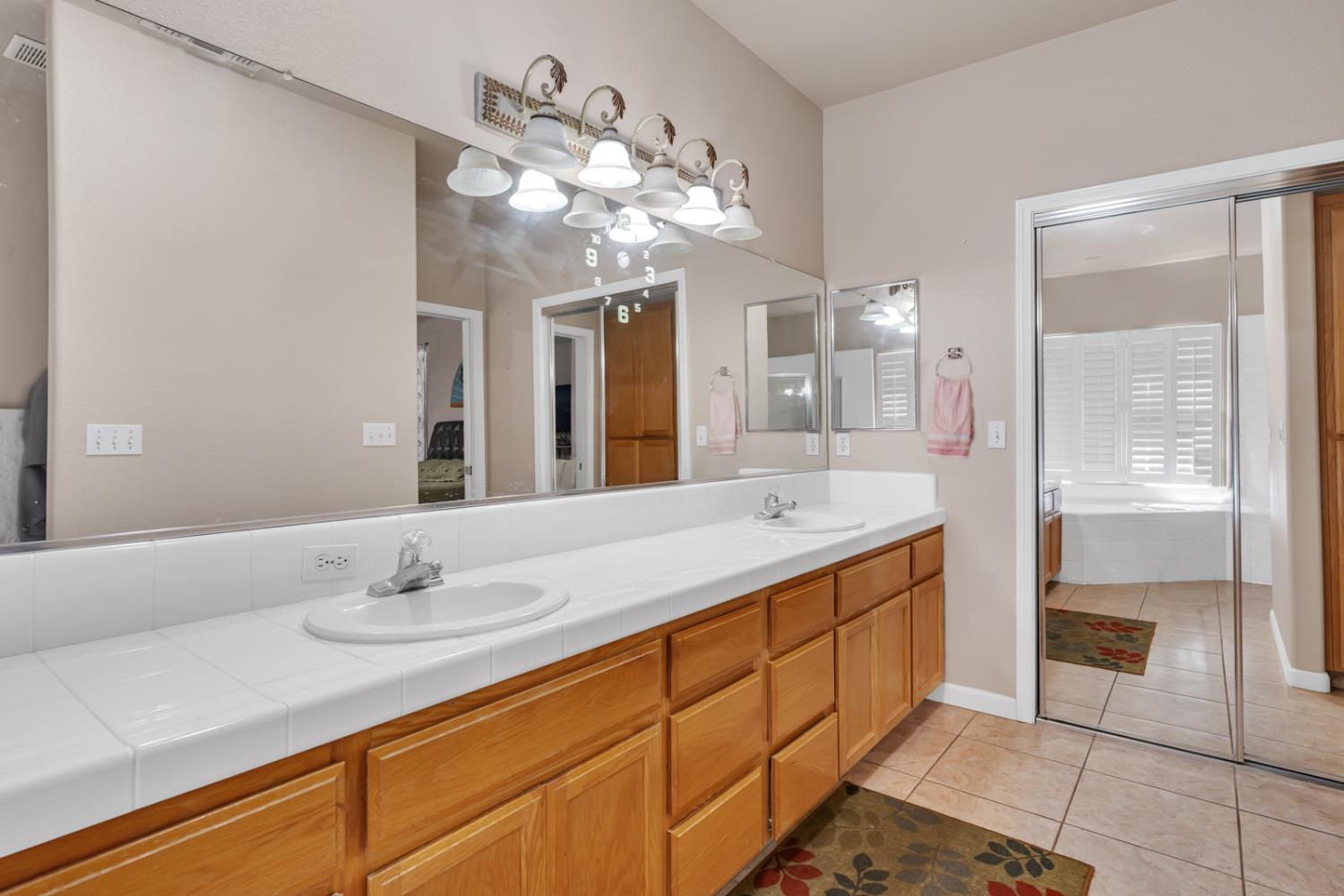 7090 Emerald St, Chowchilla, CA 93610