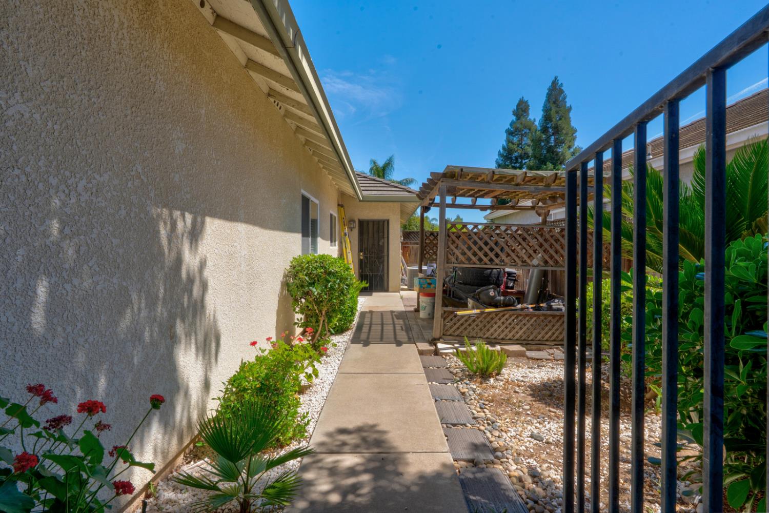 7090 Emerald St, Chowchilla, CA 93610