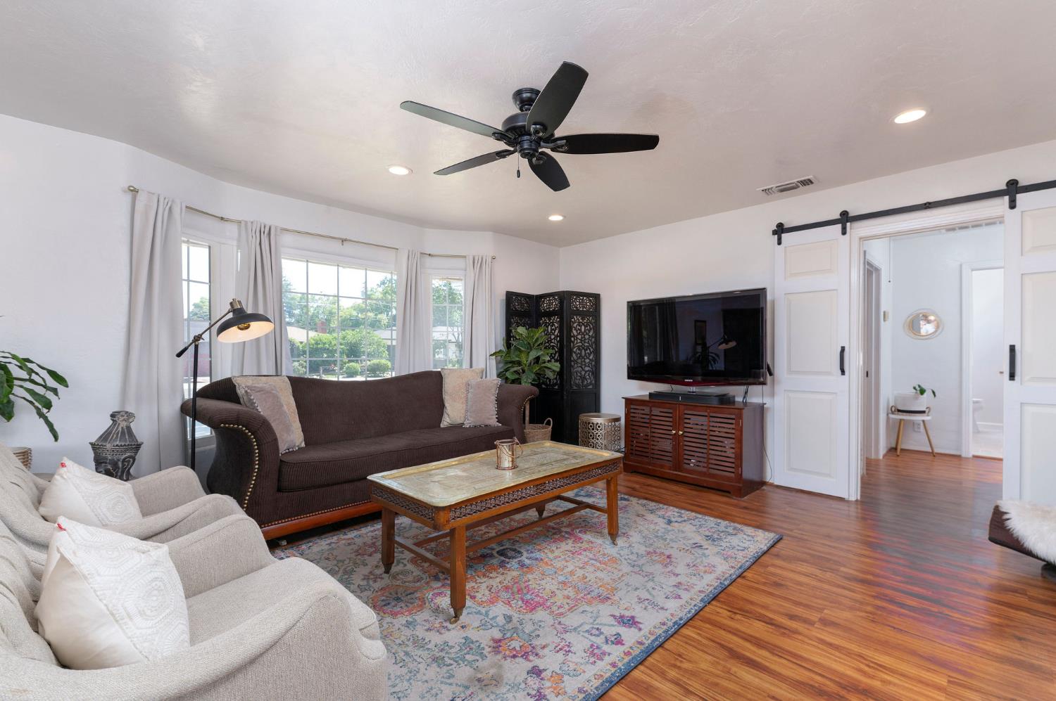 1305 Glenwood Dr, Modesto, CA 95350