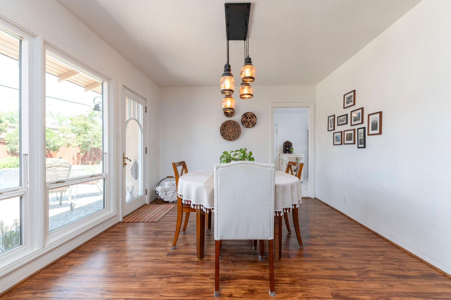 1305 Glenwood Dr, Modesto, CA 95350