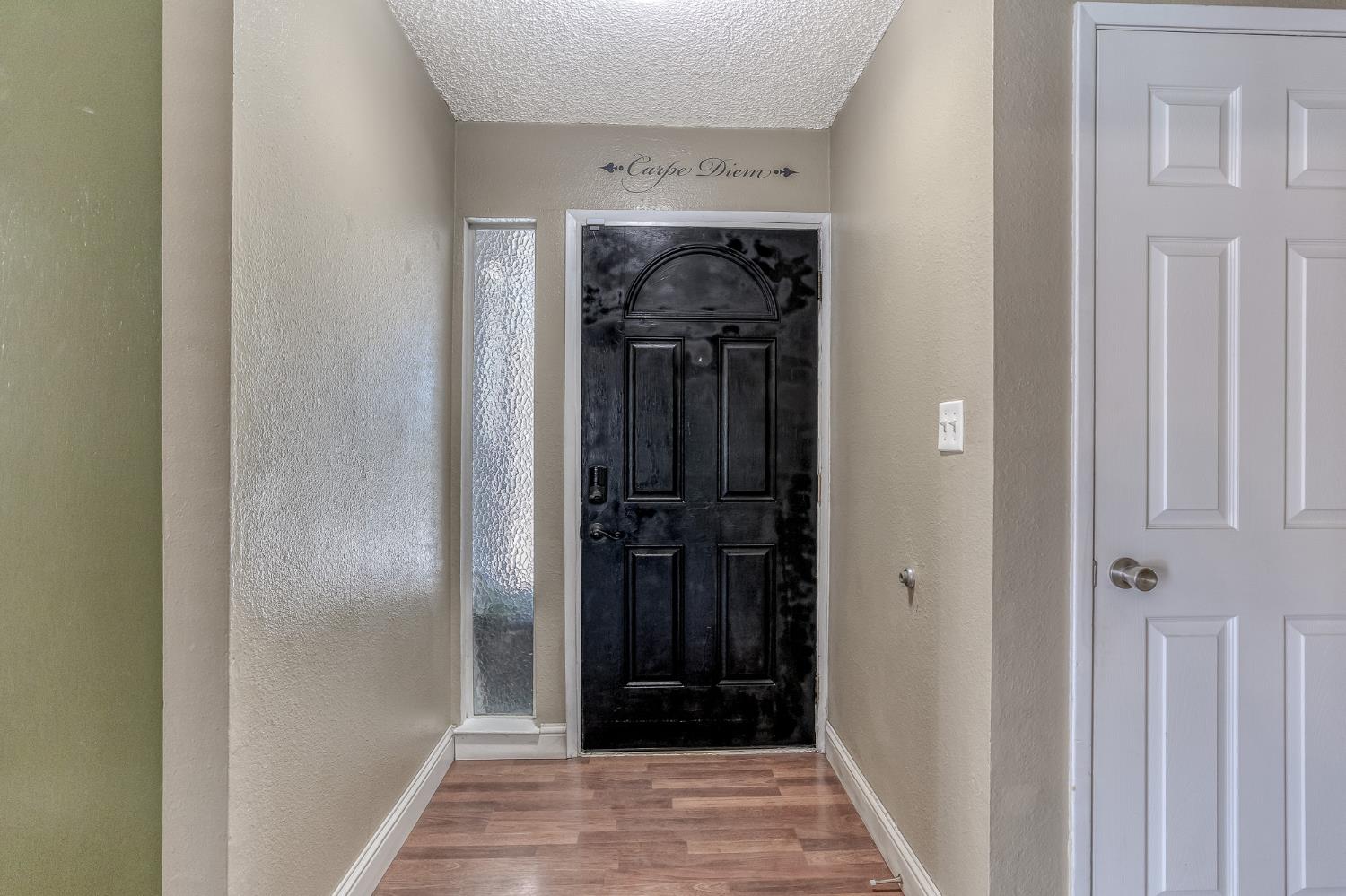 2801 Zarand Dr, Modesto, CA 95355