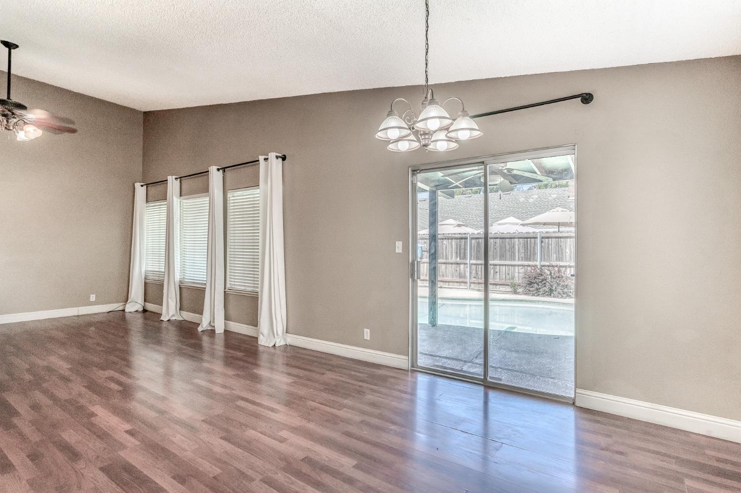 2801 Zarand Dr, Modesto, CA 95355