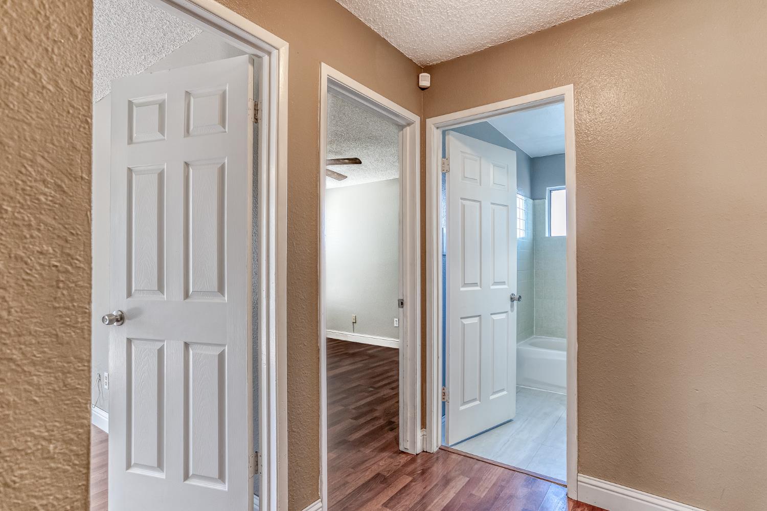 2801 Zarand Dr, Modesto, CA 95355