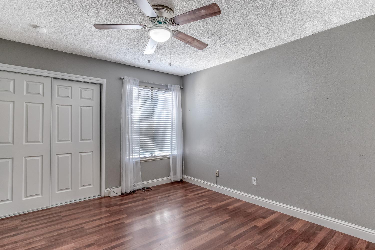 2801 Zarand Dr, Modesto, CA 95355