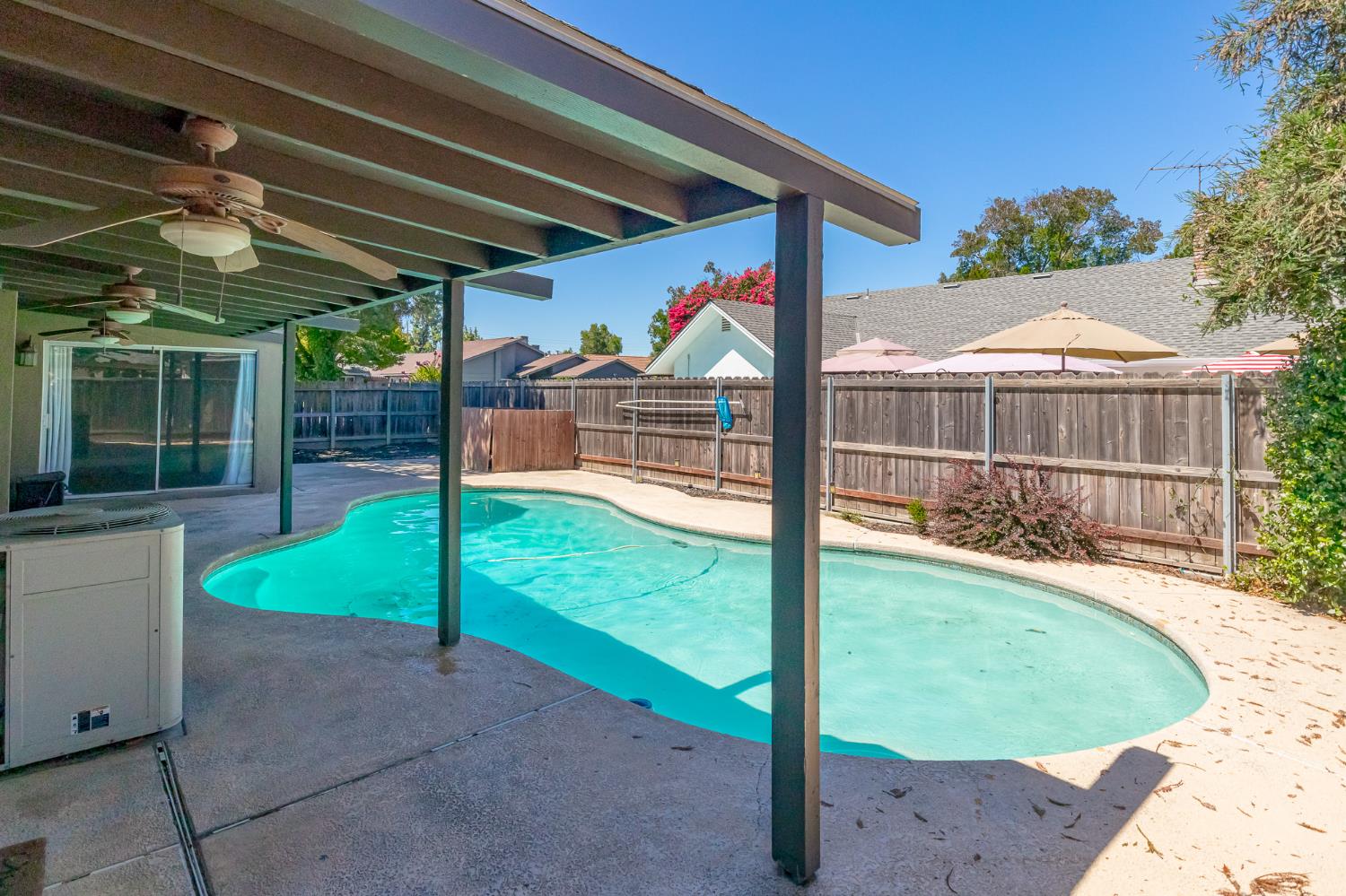 2801 Zarand Dr, Modesto, CA 95355