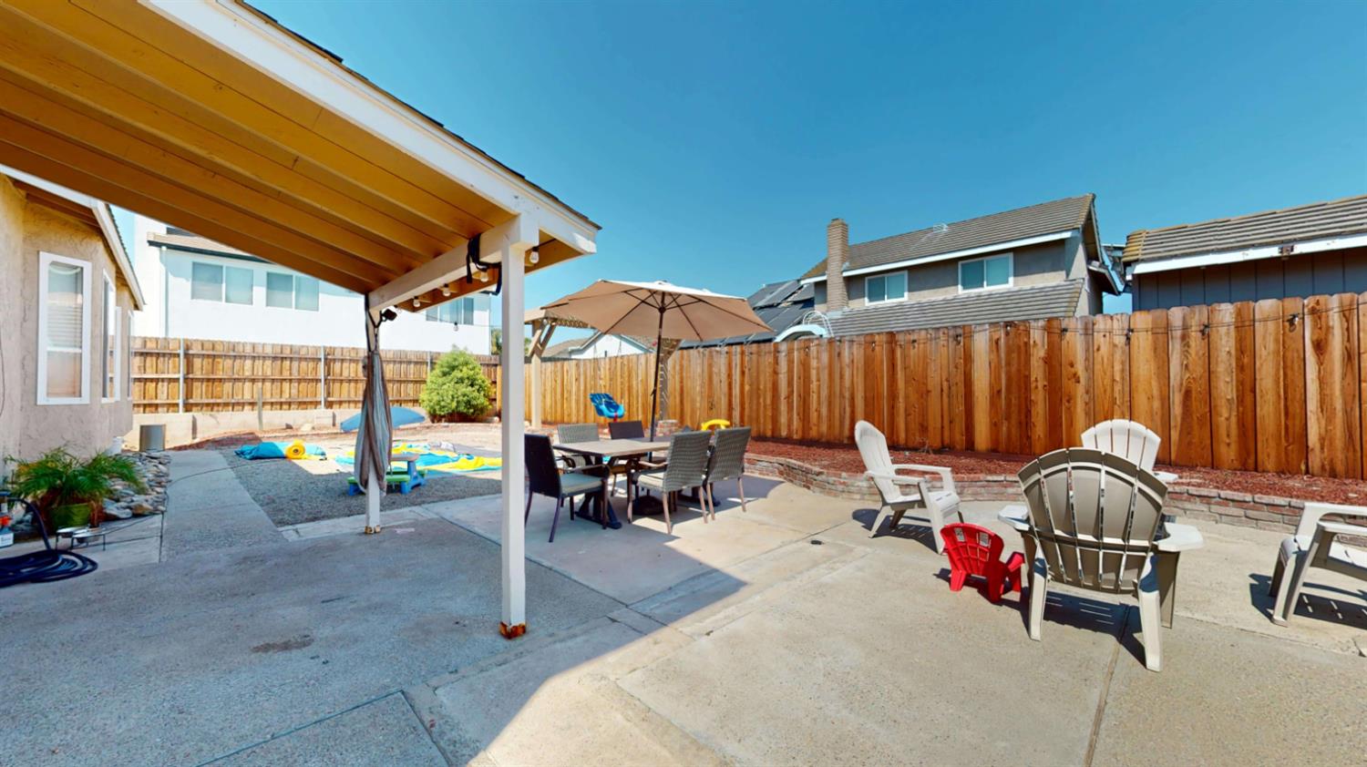1744 Hyde Park Ln, Manteca, CA 95336