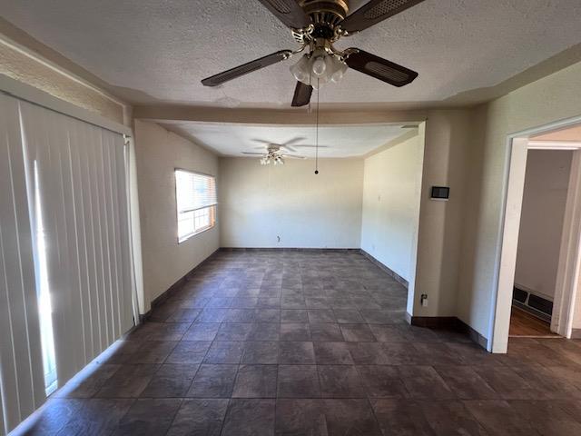 1217 Woodman Way, Modesto, CA 95350