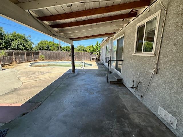1217 Woodman Way, Modesto, CA 95350