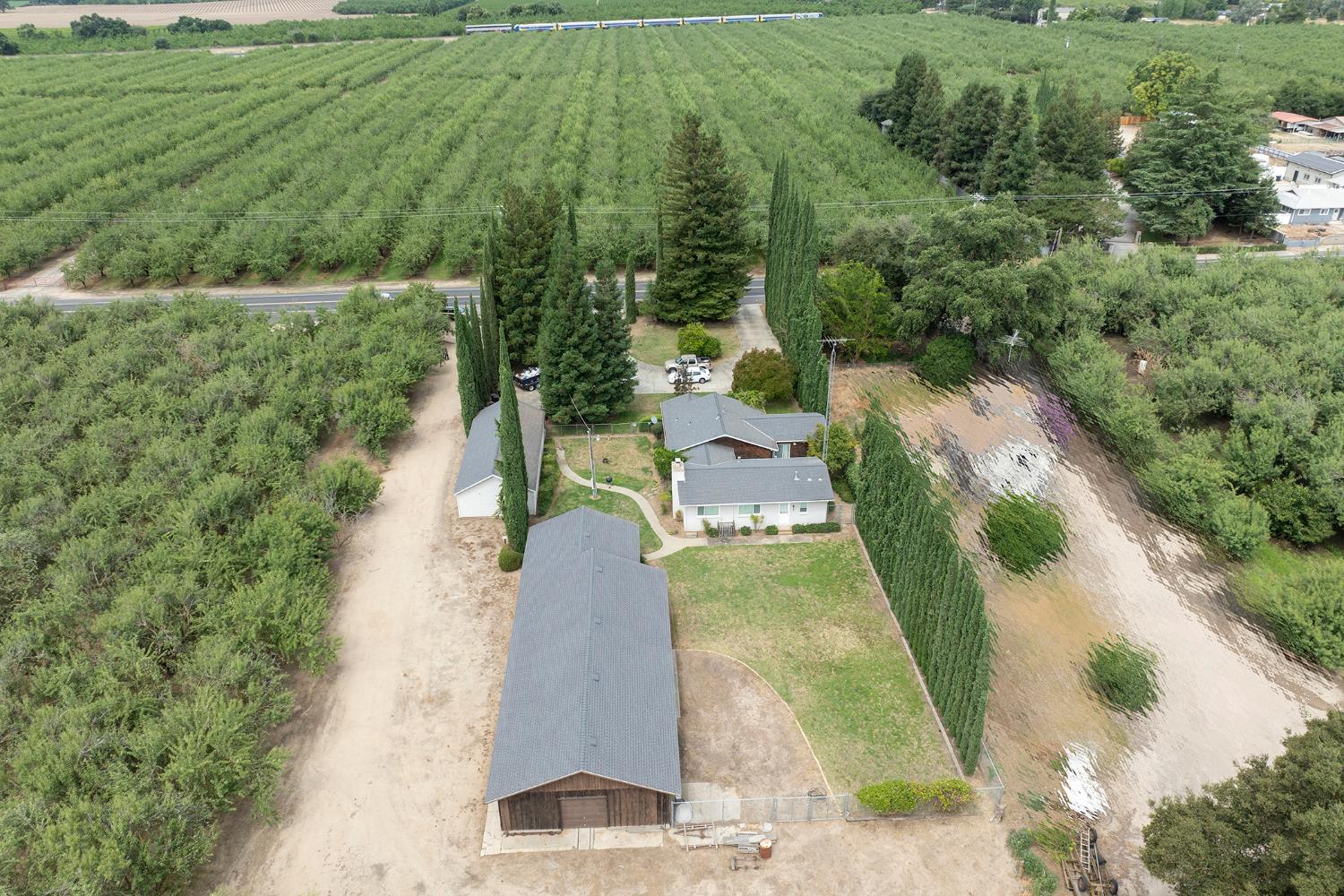 22342 Henry Rd, Escalon, CA 95320
