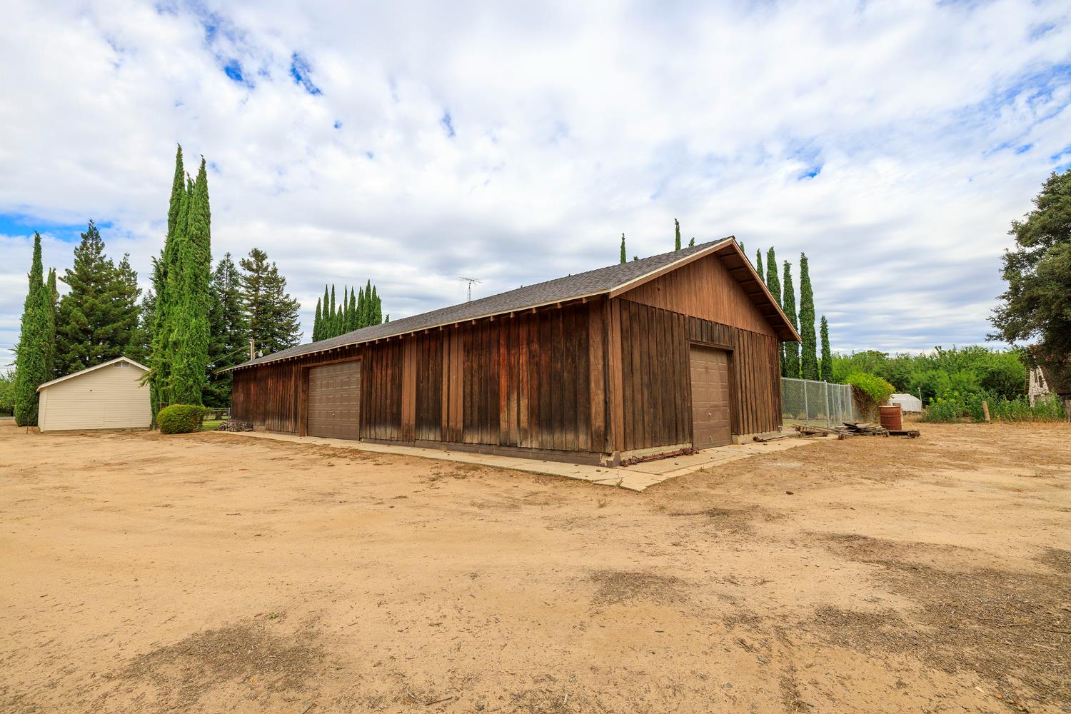 22342 Henry Rd, Escalon, CA 95320