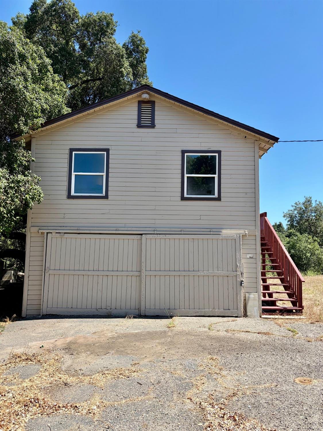 1916 Scenic Dr, Modesto, CA 95355