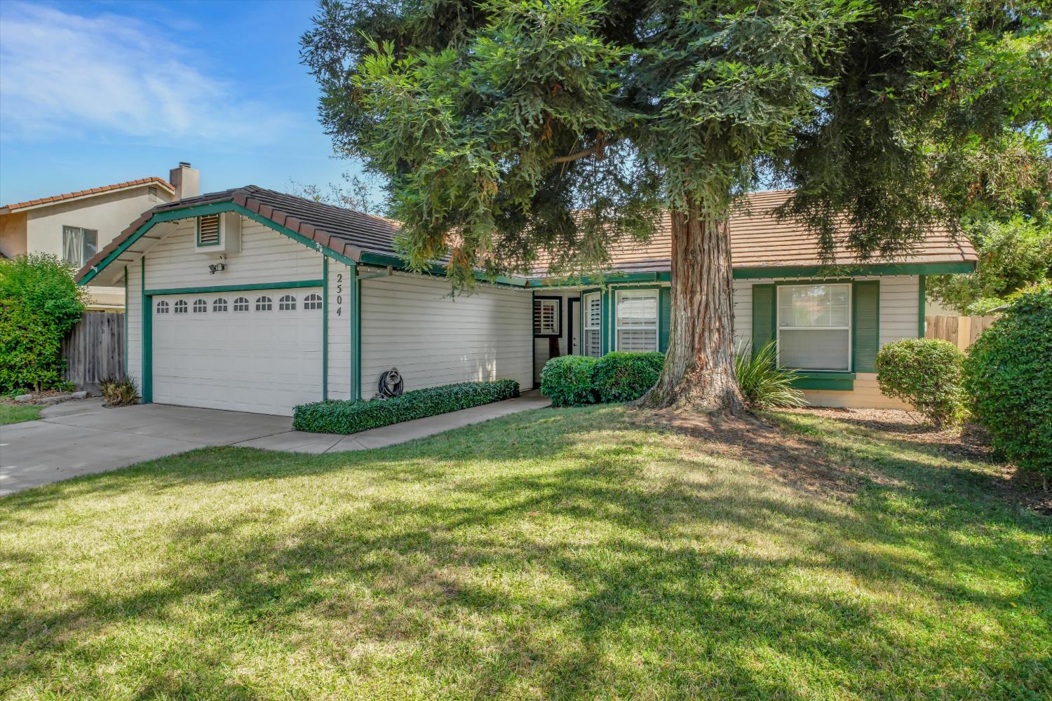 2504 Crosswood Way, Modesto, CA 95355
