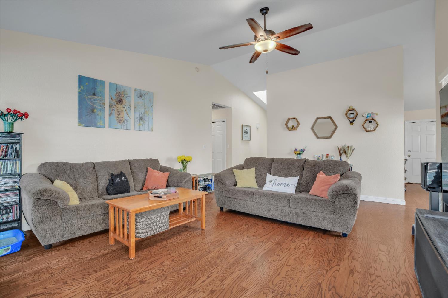 2504 Crosswood Way, Modesto, CA 95355