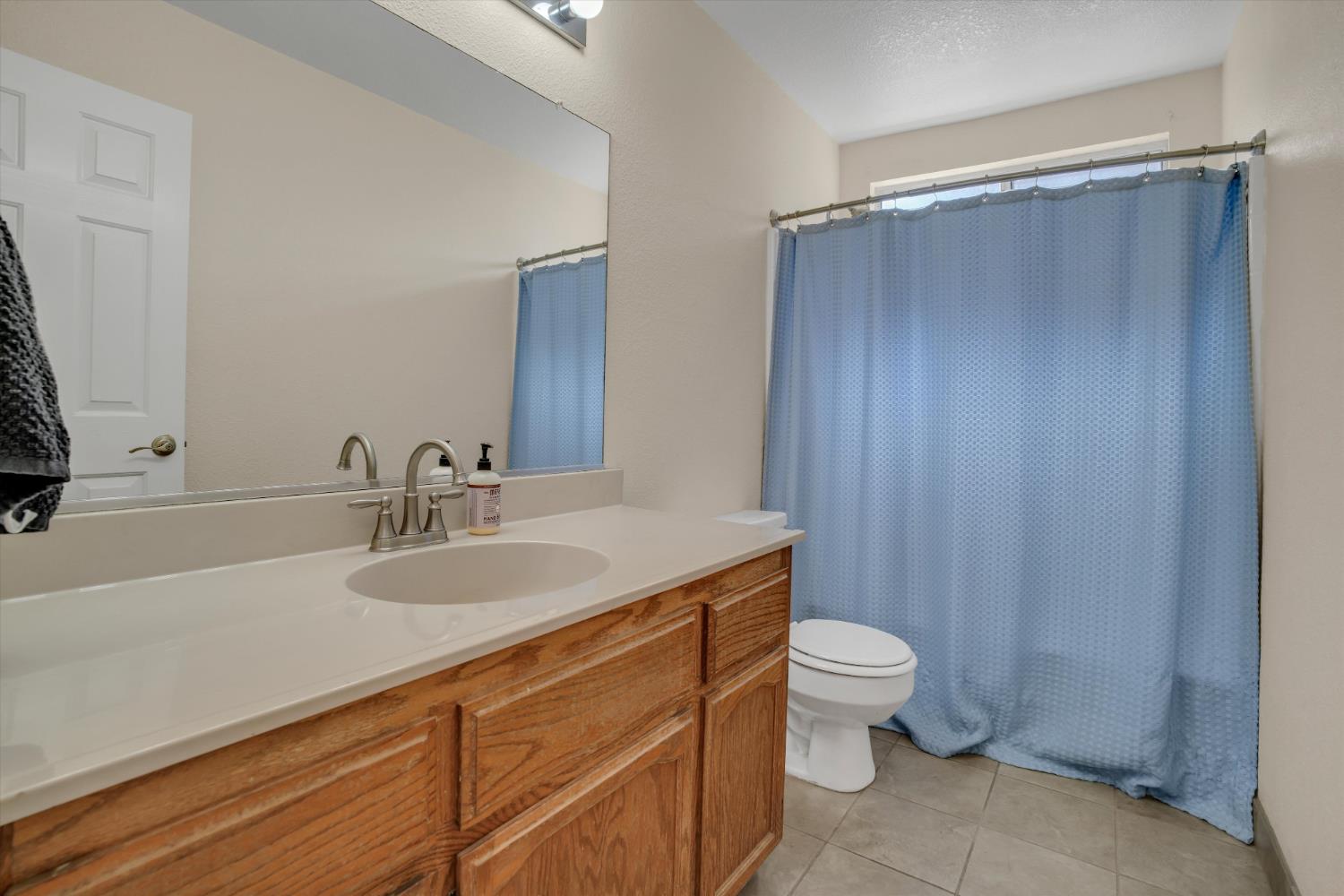 2504 Crosswood Way, Modesto, CA 95355