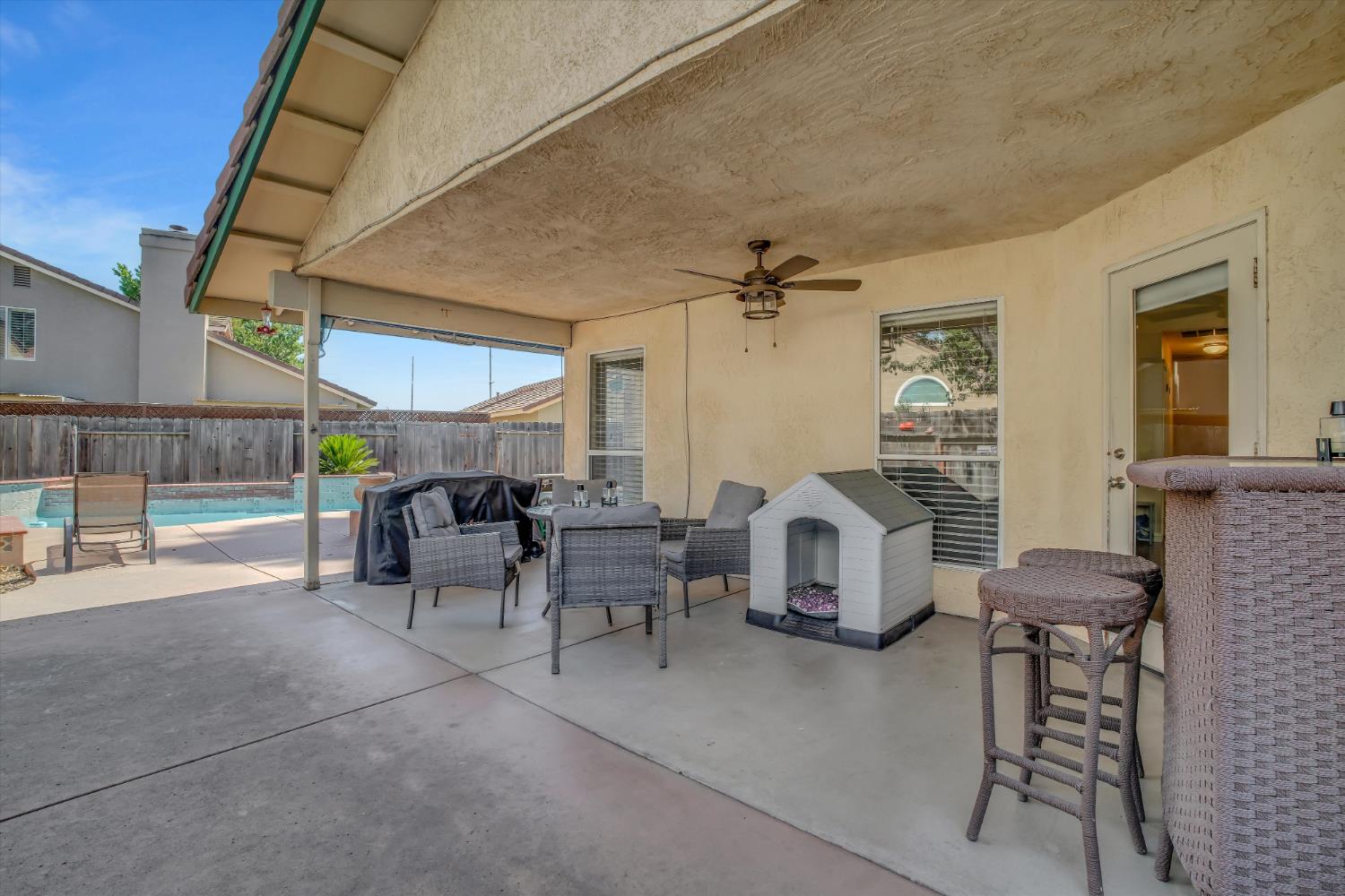 2504 Crosswood Way, Modesto, CA 95355