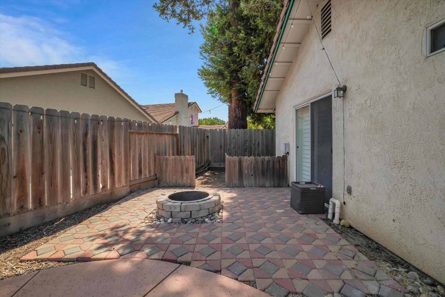 2504 Crosswood Way, Modesto, CA 95355