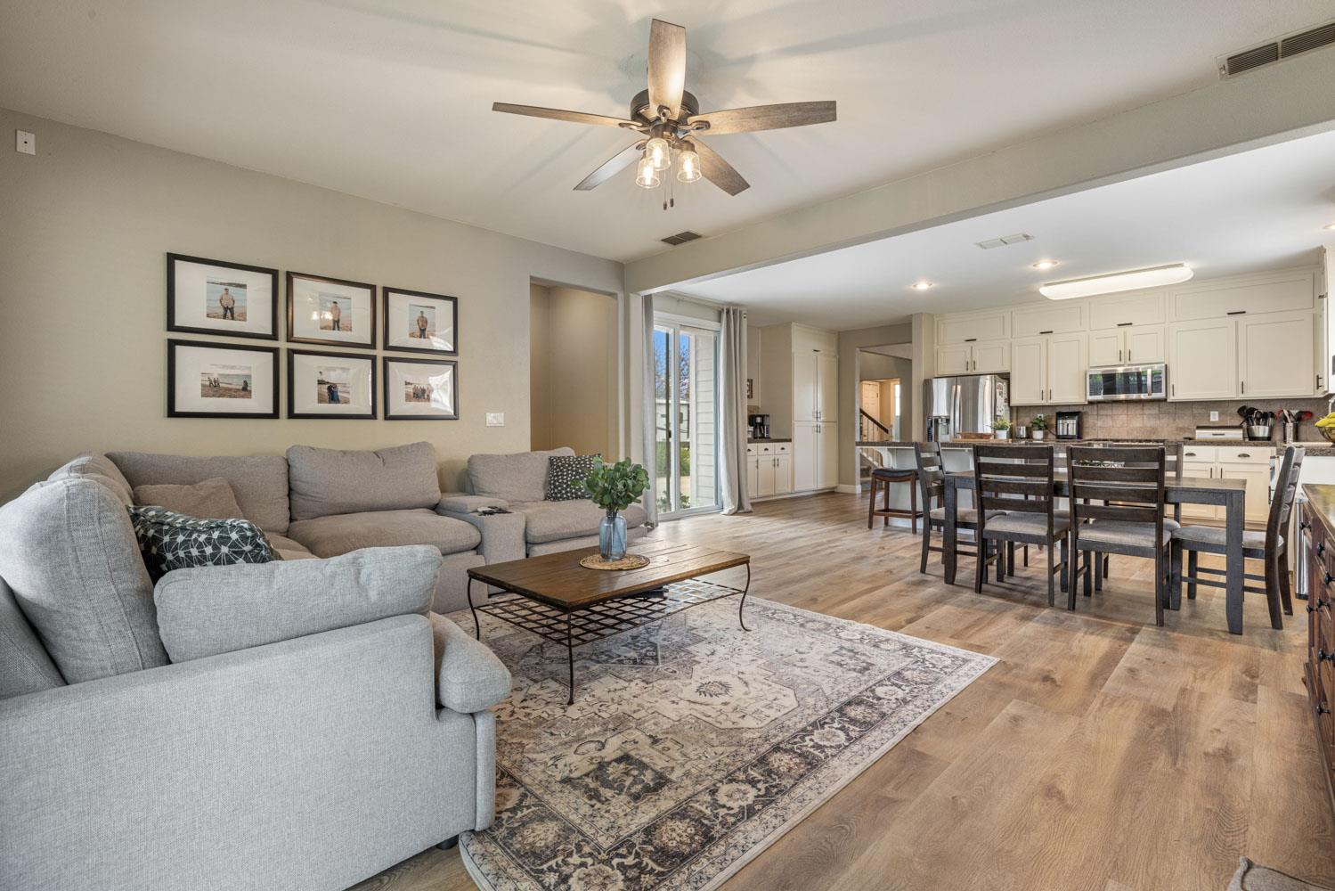 4130 Enclave Dr, Turlock, CA 95382