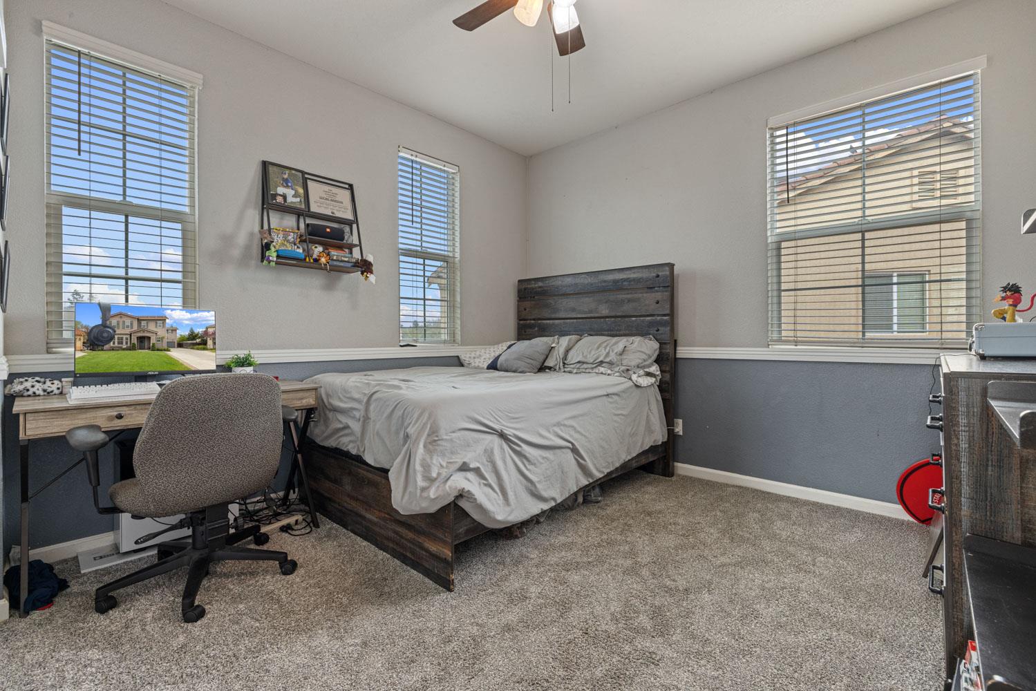4130 Enclave Dr, Turlock, CA 95382